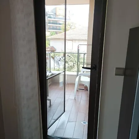 One Bedroom 10 - Vasil Aprilov 64 Apartment *
