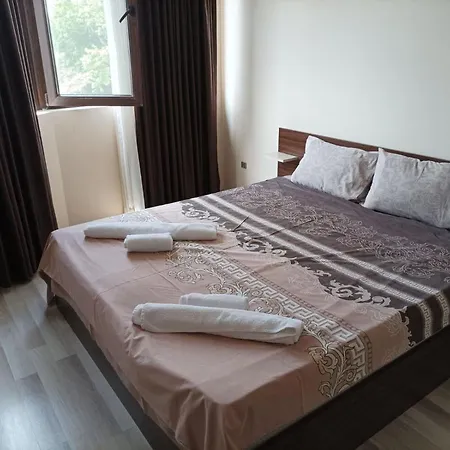 One Bedroom 10 - Vasil Aprilov 64 Apartment *